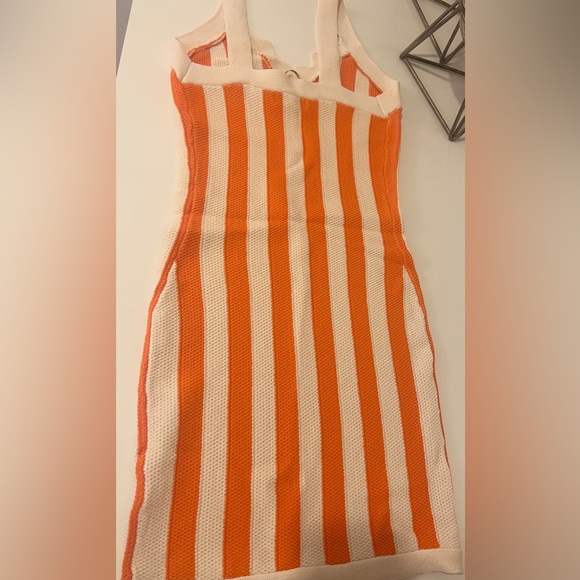 HOUSE OF HARLOW 1960 STRIPED SLEEVELESS BODYCON MINI DRESS ORANGE / IVORY Size S - Picture 2 of 3